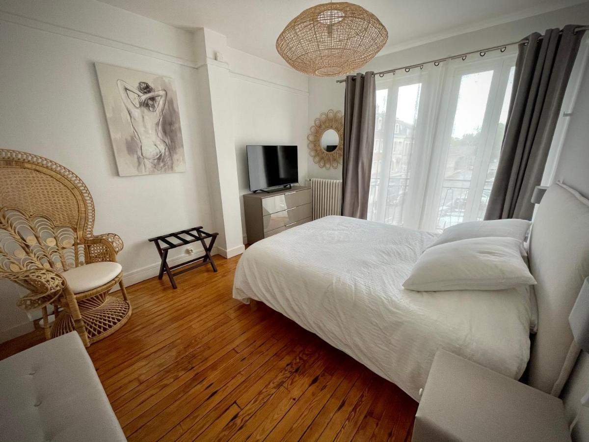 Suites Mana - Le Manaloft, Chic Et Moderne Avec Salle Privee De Fitness En Plein Centre-Ville De Rethel Bagian luar foto
